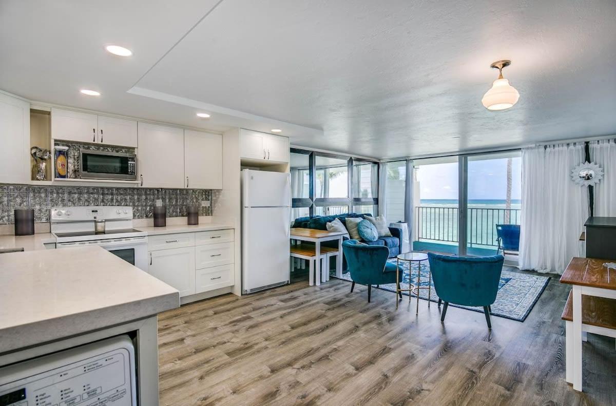 Luxury Beachfront Condo Hau'ula Eksteriør billede